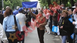 Sindicalistii blocheaza Parlamentul