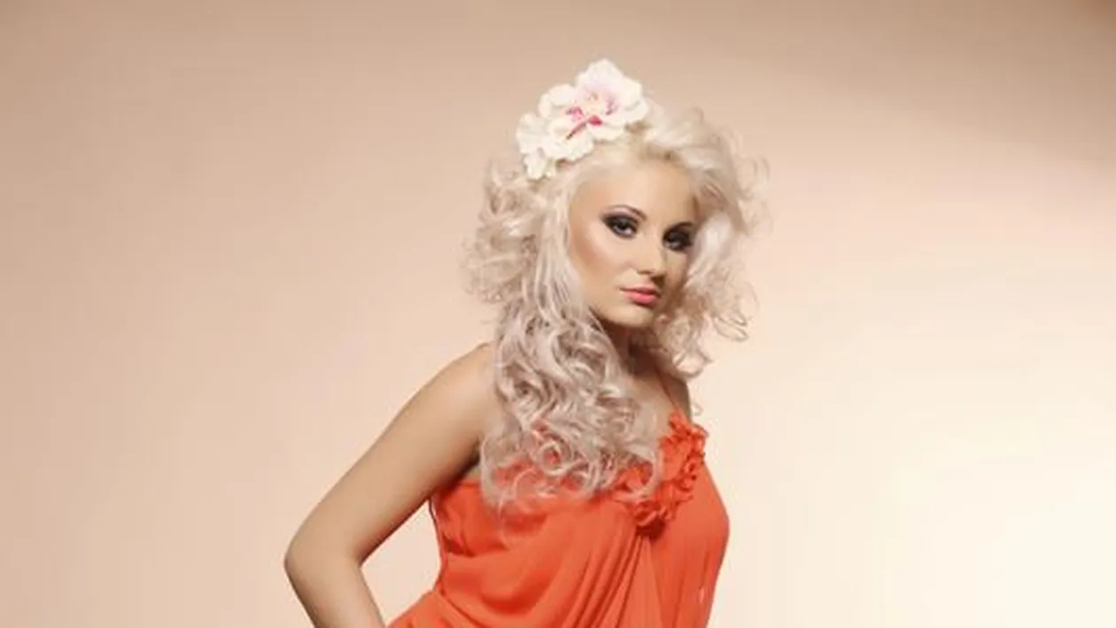 Cantareata Emmy, la un pas de depresie! Se lupta de un an sa demonstreze ca medicii i-au omorat mama!