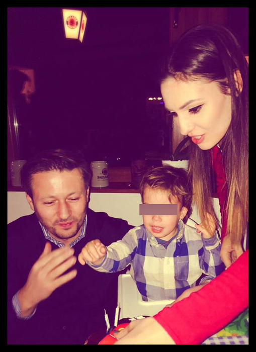 Amalia Ştefania se iubeşte cu fostul deputat, Ciprian Rogojan, căruia i-a dăruit şi un băieţel.