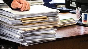 Pensiile scad cu 300 lei în România. Cine sunt pensionarii afectați