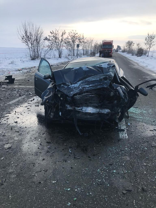 Accident mortal pe DN52! Pompierii au scos trupul dintre fiarele contorsionate