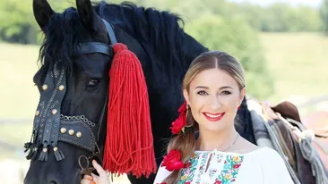 În brațele cărui bărbat celebru a fost fotografiată Anamaria Prodan!