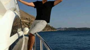 Daniel Buzdugan a fost la un pas de moarte! S-a trezit in mijlocul unui incendiu urias pe o insula din Grecia
