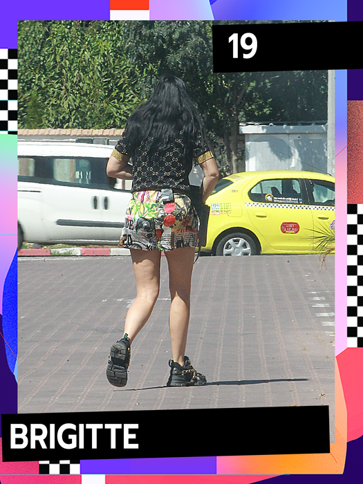 Au arătat tot! Top sexy-vedete în cei mai “obraznici” pantaloni scurți