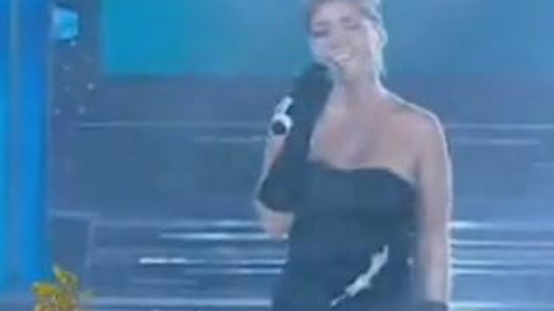 VIDEO O romanca de 19 ani, in finala Megastar din Ungaria