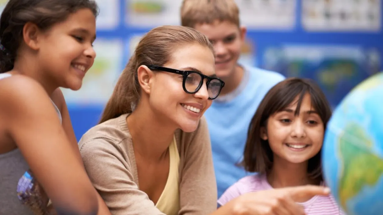 Salariu educatoare 2026. Cât câștigă în fiecare lună în funcție de experiență