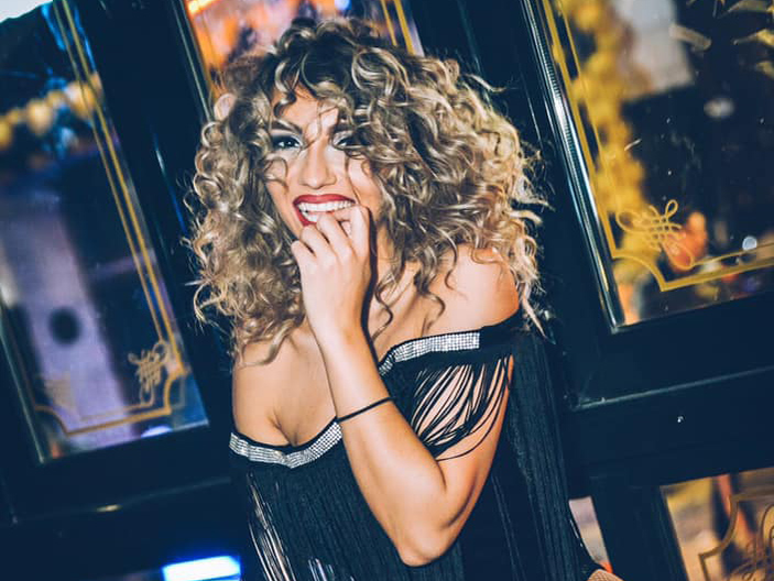 Bad Angie s-a demachiat în direct la TV! Cum arată adevărata ei față