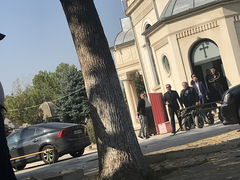 Ștrefan Stan și-a înmormântat mama în mare secret