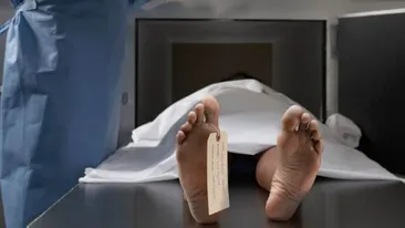 S-a trezit pe masa de autopsie, chiar înainte de a fi tăiat! Medicii constataseră decesul!