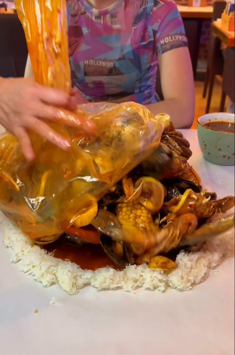 Preparatul viral pe TikTok care se vinde cu suma de 500 de lei. Ce primesc clienții de banii aceștia?