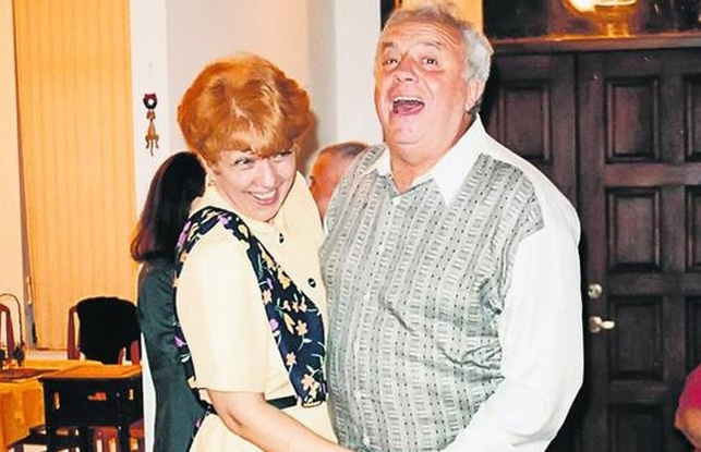 Soţia lui Alexandru Arşinel este imobilizată la pat: „Vorbeşte, dar nu se mişcă. Picioarele ei refuză…”