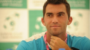Are o iubita foarte frumoasa, dar nu se poate afisa cu ea! Motivul incredibil pentru care fotomodelul ascunde relatia cu sportivul