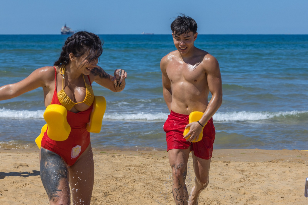 Ispita de la Insula Iubirii, înșelată fără jenă de iubit: „L-am văzut cu altele”. Tina Ulmeanu a ajuns protagonistă în „Burlacii” de la Pro Tv