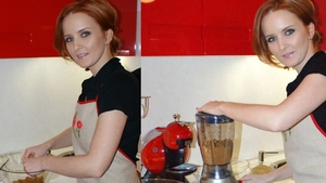 Ioana Maria Moldovan a gătit o bombă calorică pentru colegii ei! Eşti pofticios şi curios să vezi ce a pregătit?