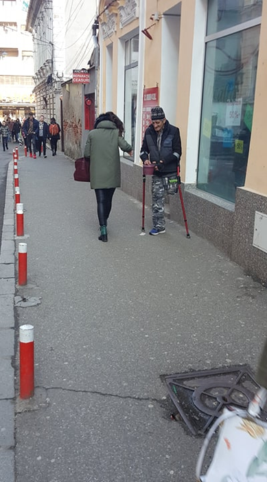 Clujenii au multe calități, însă par să fie foarte darnici. Cel puțin așa se vede prin ochii unui bătrân cerșetor