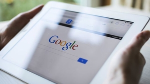 Tu cât de bine ştii să foloseşti Google? Află 5 trucuri care te vor ajuta să găseşti orice în mediul online! 