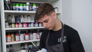 Povestea lui Mihai Tudorache, un tânăr de 26 de ani care și-a transformat hobby-ul într-o afacere de succes: ”Nimic fără Dumnezeu!”