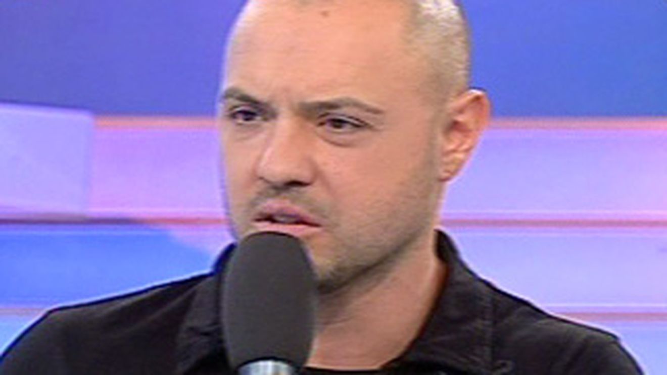 Mihai Mitoseru nu mai ajunge in fata altarului! S-a despartit de iubita sa dupa sase ani de relatie! "O iubesc, dar nu mai pot sta langa ea!"