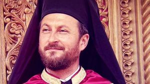Fostul episcop al Hușilor, reținut pentru săvărșirea infracțiunii de act sexual cu un minor