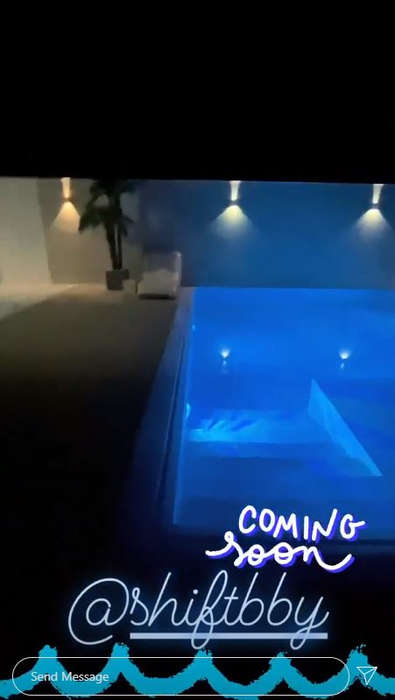 Râzi cu lacrimi! Ce comentariu i-a lăsat Codin Maticiuc lui Dorian Popa, după ce acesta s-a pozat în piscină de parcă merge pe apă ca Iisus! Răspunsul savuros al cântărețului