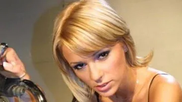 Catrinel Sandu a vorbit in premiera despre viata ei de peste hotare: In America nu sunt cainii cu covrigi in coada!