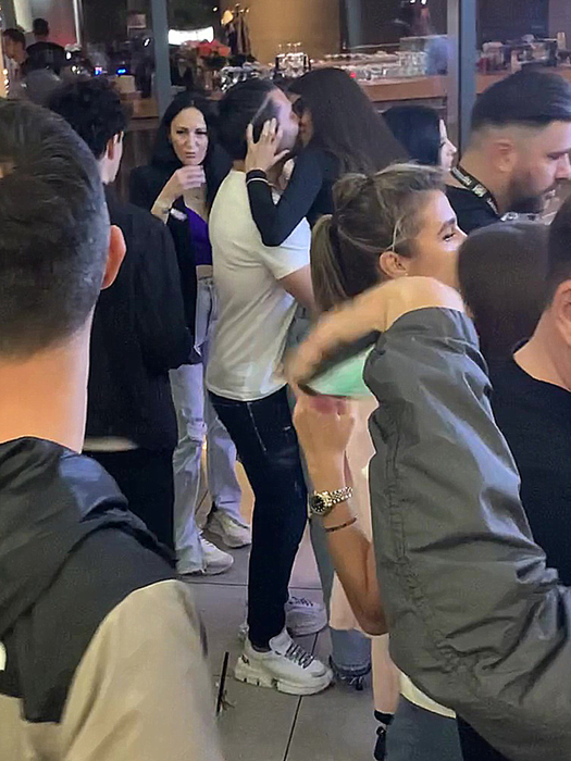 Pepe și Yasmine s-au sărutat îndelung, după ce ar fi avut o dispută zgomotoasă