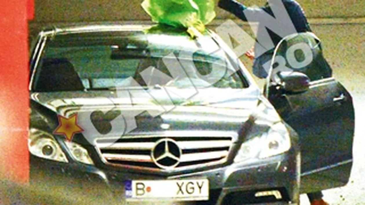 Geanina Ilies, magnet pentru buchetele de flori!