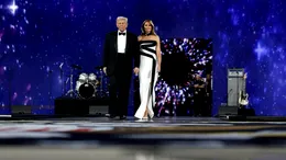 Donald și Melania Trump au făcut senzație la ceremonia de învestire a președintelui. Cei doi au dansat la balul organizat în onoarea noului lider american