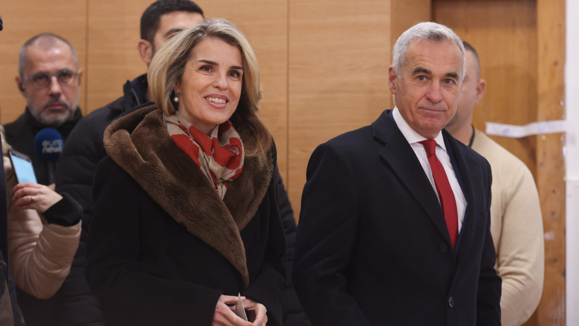 Semnul misterios făcut de Cristela Georgescu în public. Ce mesaj ar transmite cu el, potrivit Elenei Udrea