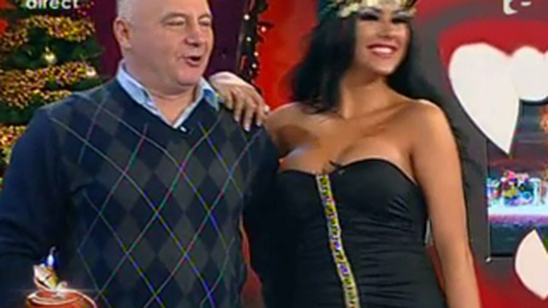 VIDEO Cruduta este vrajitoare! Se pricepe la magia alba si stie descantece pentru durerile de cap!