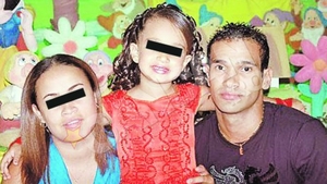 Ezequias este un familist convins. Si-a incarcat bateriile alaturi de sotie si fetita