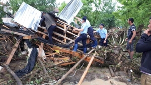 Mărturii cutremurătoare ale mamei de 22 de ani, după viitura din Prahova: „Cea mica a murit la mine în brațe!”