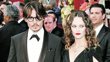 Johnny Depp risca sa-si petreaca singur sarbatorile. Dat afara din Paradis