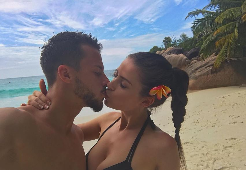 Jakub Hromada, noul transfer pentru titlu al lui Dan Șucu, are o parteneră model! Forme perfecte pentru bruneta care se anunță a fi noua senzație din Giulești