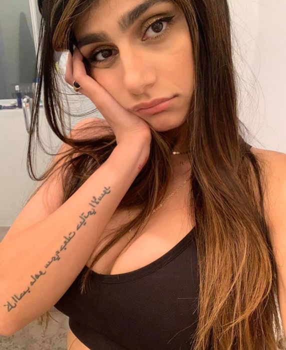 Mia Khalifa lovește din nou! Filmulețul incendiar care a isterizat internetul GALERIE FOTO + VIDEO