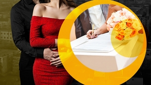 Povestea anului se derulează într-un celebru oraș din Moldova! Ofițerul stării civile, o femeie, i-a căzut cu tronc și... I-a cununat, apoi s-a culcat cu mirele!