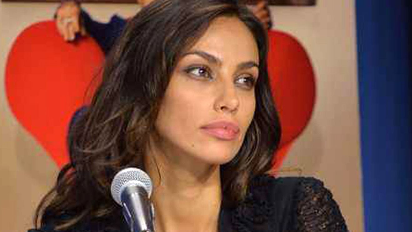 Madalina Ghenea, in bikini pe Facebook! Fanii au luat foc: "Gen Bianca Dragusanu, dar mai..."
