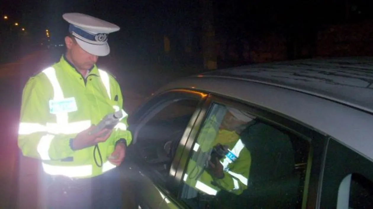 Polițiștii din Sibiu, haz de un șofer băut: Mergea pe mai multe cărări decât străzile din intersecție