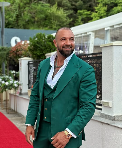 În ce ipostază s-a filmat iubita lui Alex Bodi cu musculosul, în Croația. Fiica lui cea mare a reacționat imediat!