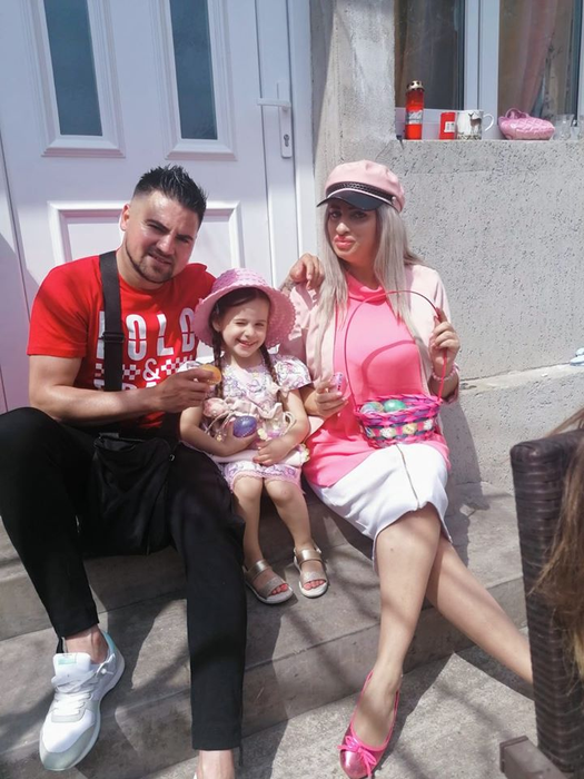 Sânziana Buruiană, alături de Nicolae Zuluf și fiica lor, Iza
