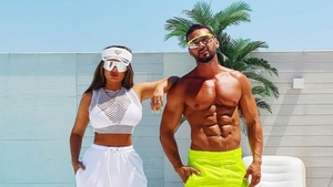 Dorian Popa, iubire cu o blondă din showbiz pe platourile de filmare! Acum, fosta parteneră a lui „Hâtz” s-a căsătorit