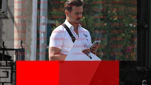 Cum arată Mihai Petre după accidentul teribil suferit în Bulgaria. Dansatorul a mers la o clinică privată din București pentru a-și rezolva problemele