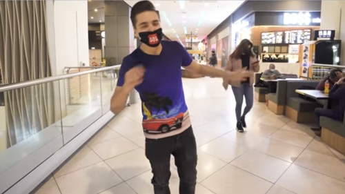 Provocarea vine de la Selly! Dă 1.000 de lei celui care accept să facă asta VIDEO
