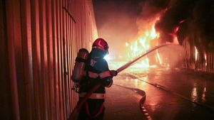 S-a aflat! De unde a pornit incendiul devastator din Sectorul 2. A fost prăpăd de fum noaptea trecută