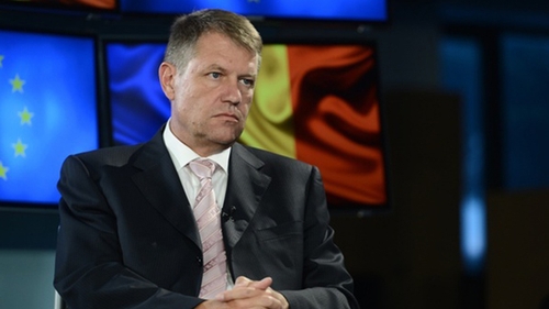 El este cel mai infocat sustinator al candidatului ACL la prezidentiale! “Poza lui Iohannis trebuie pusa pe tricolor!”