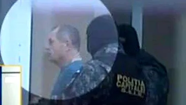 Scene ingrozitoare se petrec in celula criminalului de la Perla! E BANTUIT de sotia ucisa! Ii striga numele noaptea si…