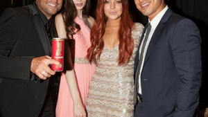 Moni şi Lindsay Lohan, prietene la cataramă! Celebra actriţă s-a distrat cu românca o noapte intreagă, după ce şi-a aflat sentinta