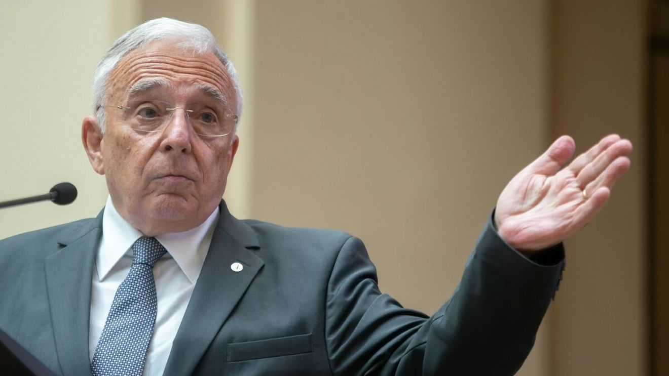 Noi taxe pentru români! Avertismentul lui Mugur Isărescu