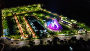 Comunicat: De ziua Bucureștiului, comunitatea Sectorului 4 a dăruit Capitalei un nou parc Primarul Daniel Băluță a anunțat și construirea unui aeroport în sudul orașului