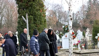 N-a putut privi. Momentul în care durerea a fost prea mare și Mihaela Rădulescu s-a întors cu spatele